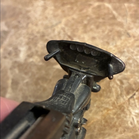 Vintage Die Cast Metal Motorcycle Pencil Sharpener - Picture 10 of 13